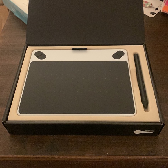 NWT Wacom Creative Pen Tablet - Picture 5 of 7